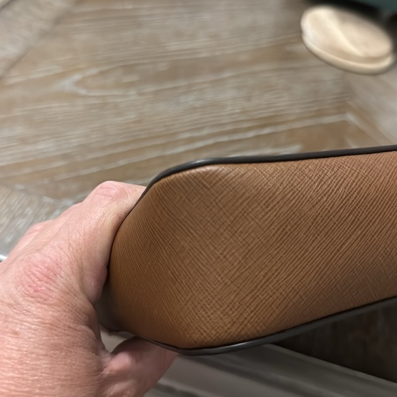 Michael Kors Chestnut Crossbody with Gold Chain - Picture 6 of 10